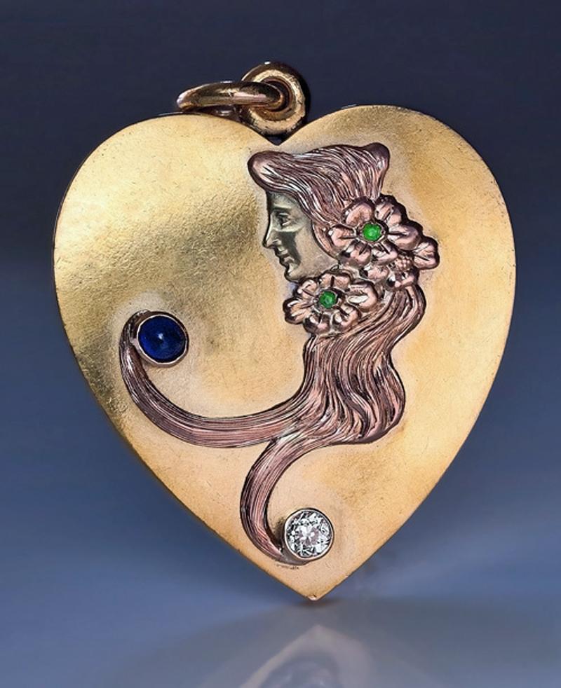 Art Nouveau Antique Russian Heart Shaped Sliding Locket For Sale